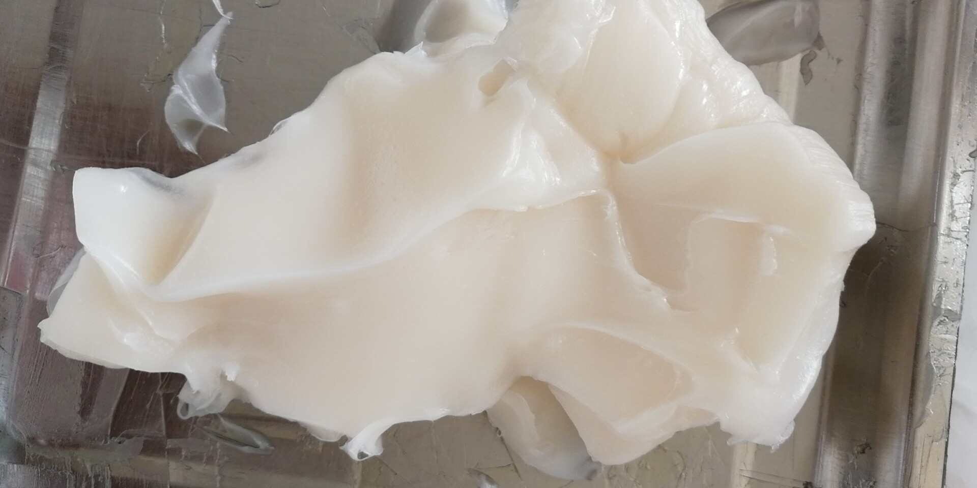 White composite aluminum grease