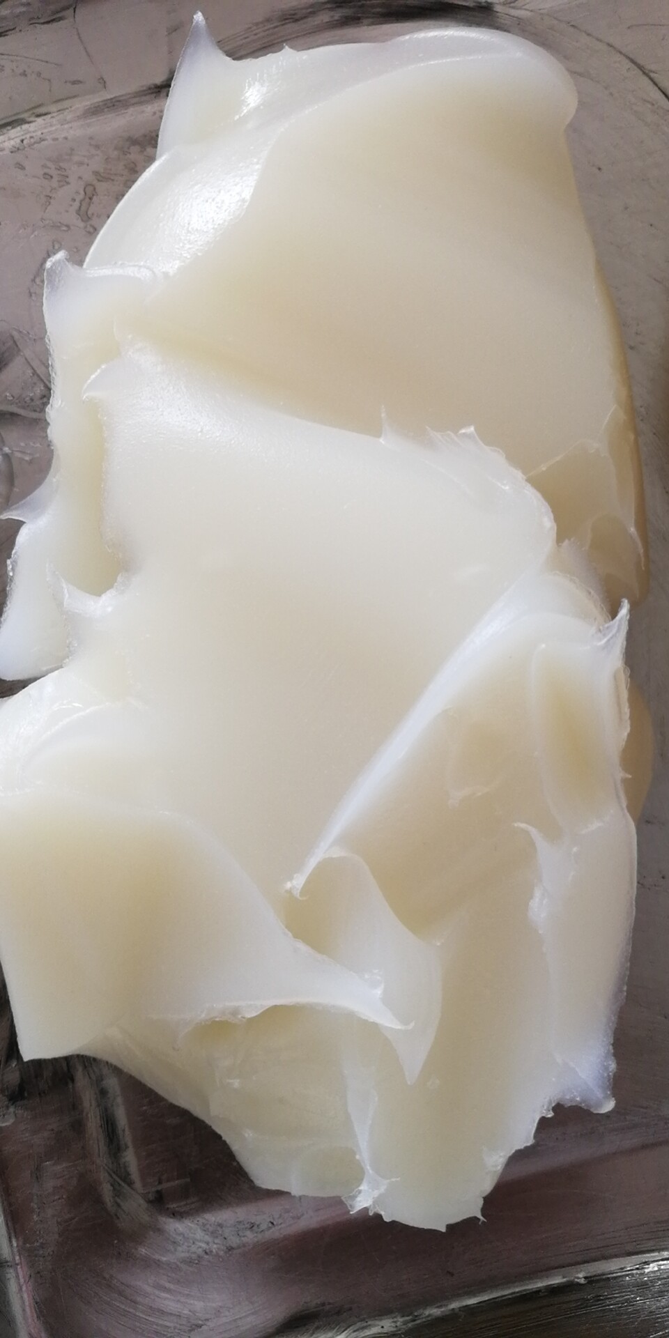 White polyurea grease